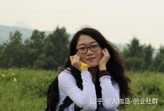 京东演员的妻子是谁,揭秘他的幸福家庭生活，妻子是谁引关注